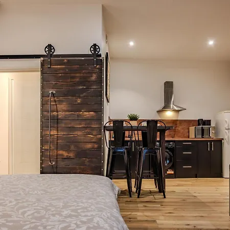 Le Ptit Chauffour - Hyper Centre - Transports En Commun - Commerces A Proximite